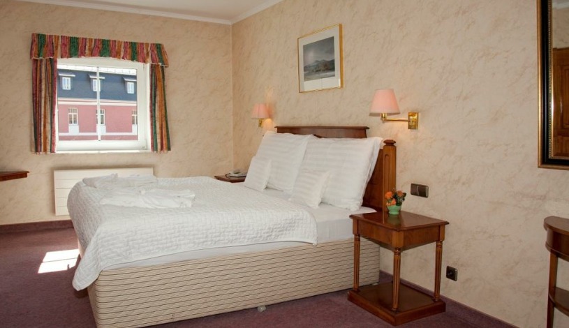 Parkhotel Kašperské Hory - Single use pokoj Standard, Apartmán Luxury 41 m2